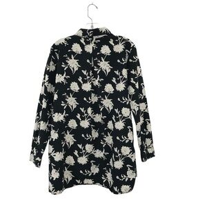 Chadwicks Black and White Floral Button Down Shirt Hi- Low Hem Size Medium